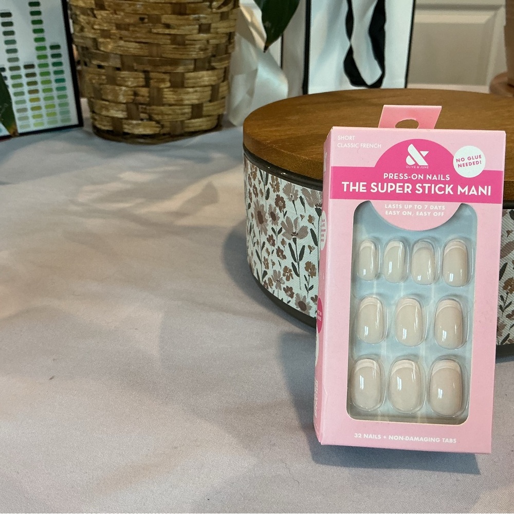 Press-On Nails - Pink